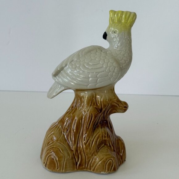 Vintage Ceramic Cockatoo Figurine Yellow & Brown Bird Design Made In Brazil - Picture 3 of 7